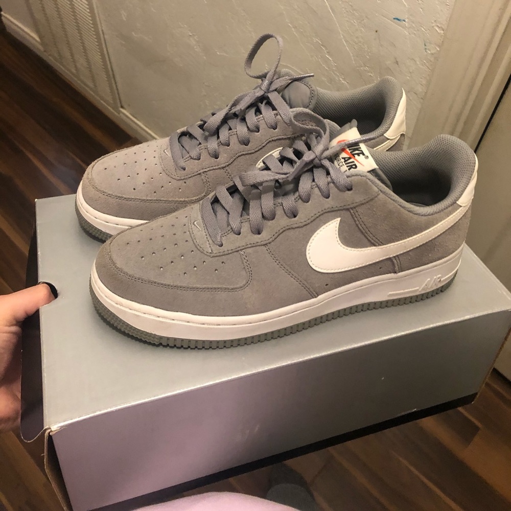 Air Force 1 low grey